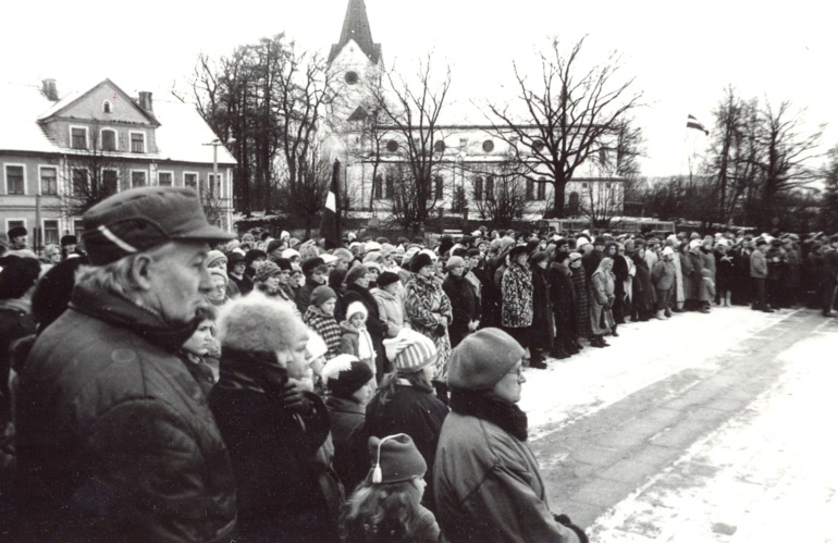 Sēru brīdis Saldū Viļņas upuriem, 1991. gada 16. janvāri, Saldus muzeja krājums