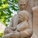 Kārļa Īles smilšu skulptūras “Pusmūžs” un izstādes “50 reizes apkārt saulei” svinīgā atklāšana